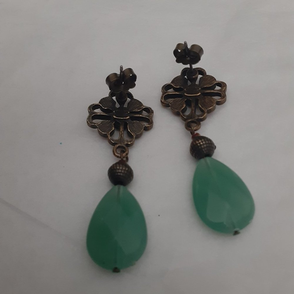 Tear drop earrings - Picture 2 of 3